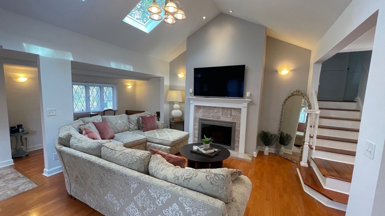 Photo of Livingroom in Englewood