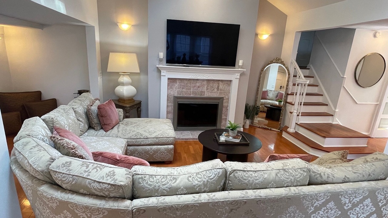 Photo of Livingroom in Englewood