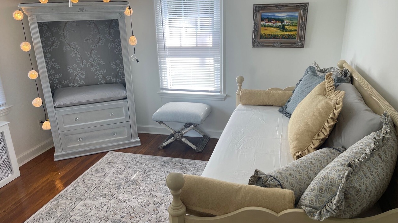 Photo of Bedroom in Englewood