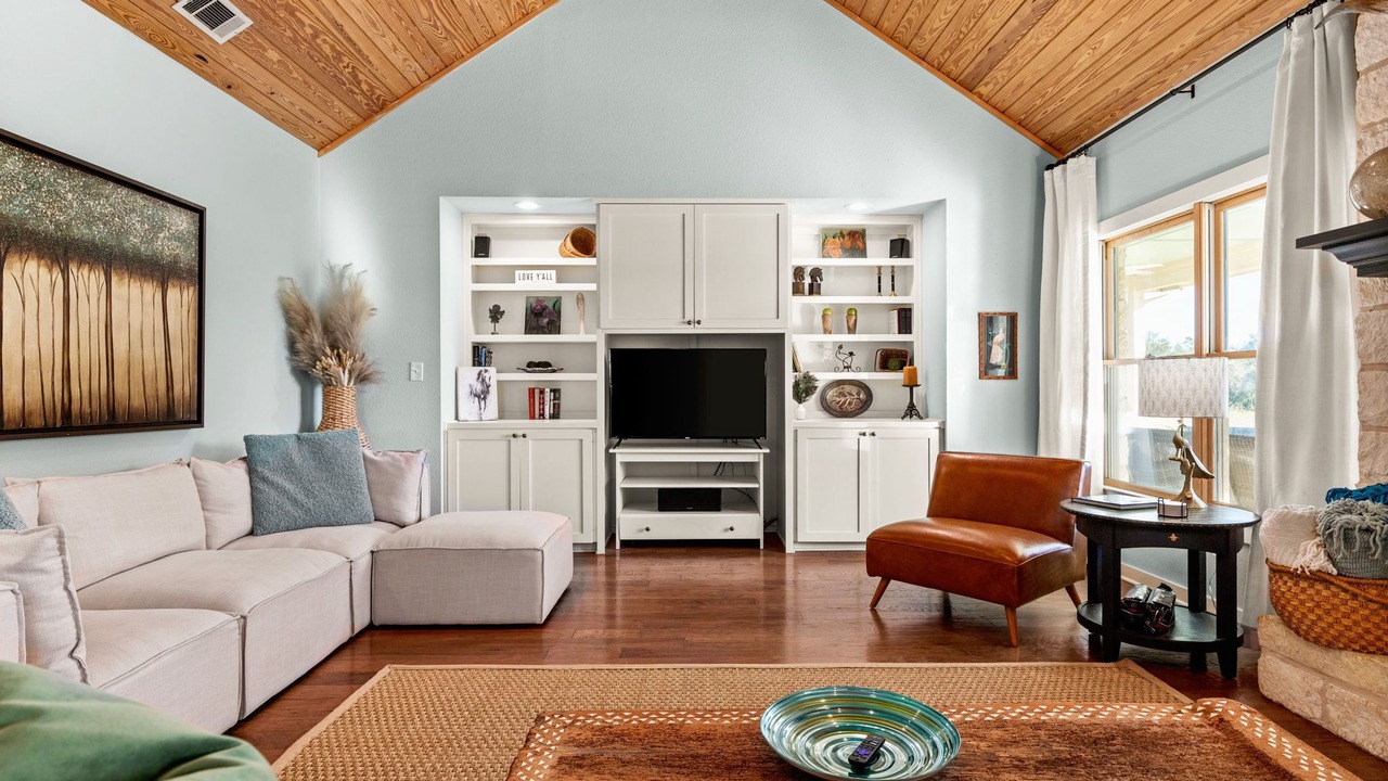 Photo of Livingroom in Kyle
