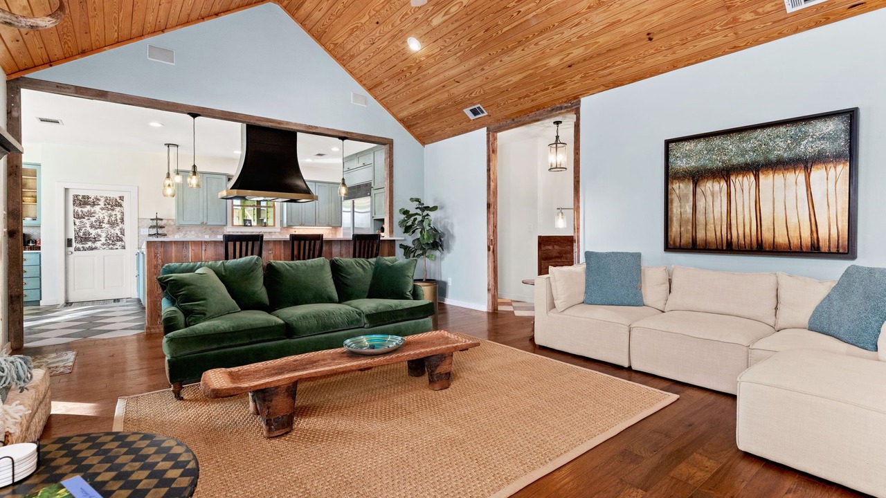 Photo of Livingroom in Kyle