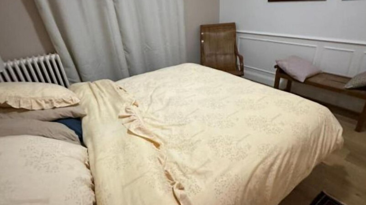 Photo of Bedroom in Republique
