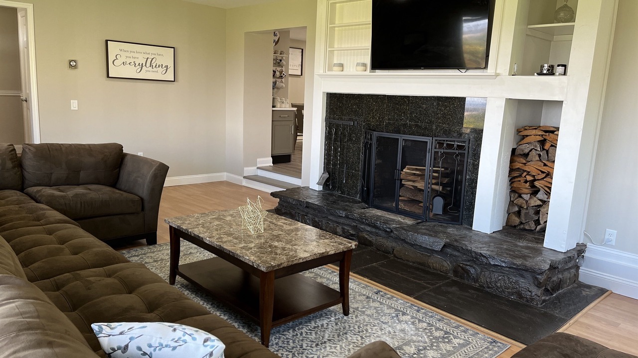 Photo of Livingroom in Otego