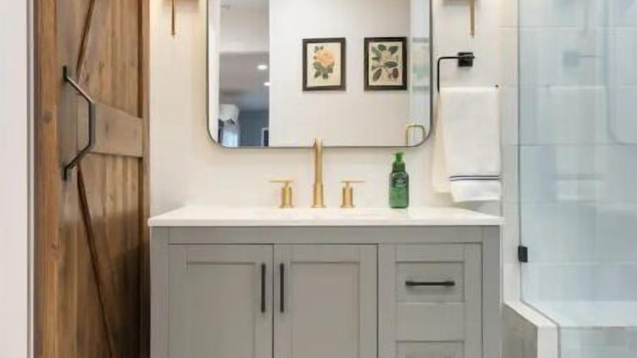 Photo of Bathroom in Lakeway