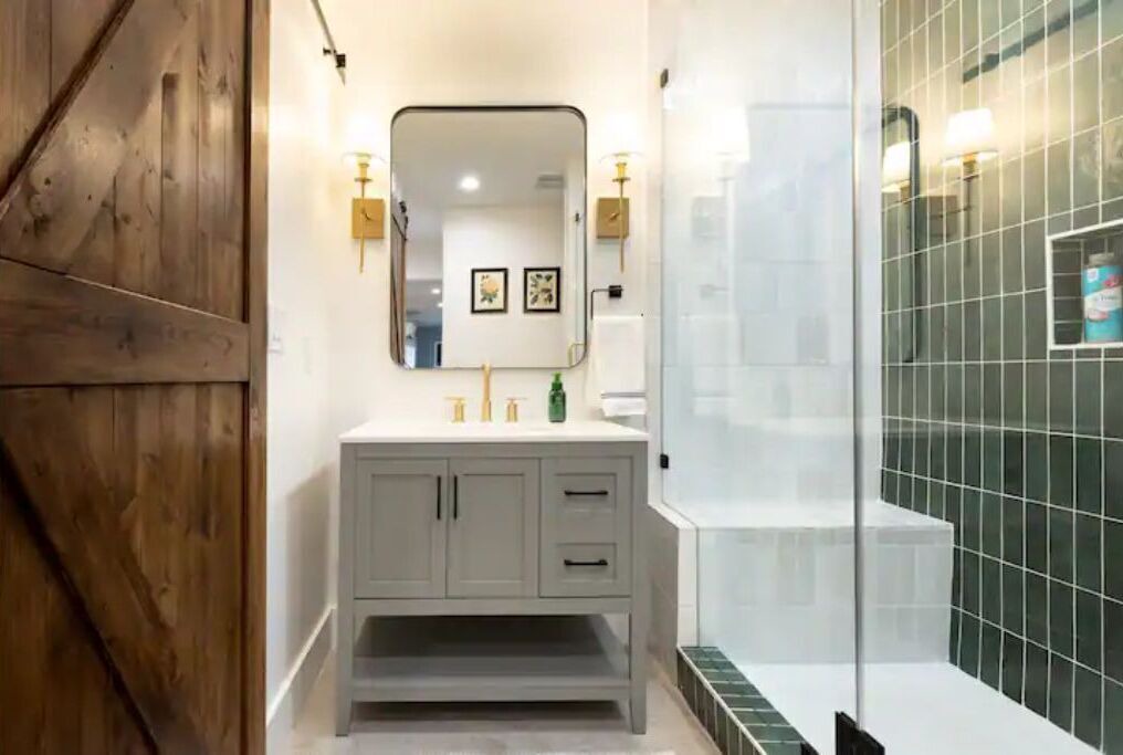 Photo of Bathroom in Lakeway