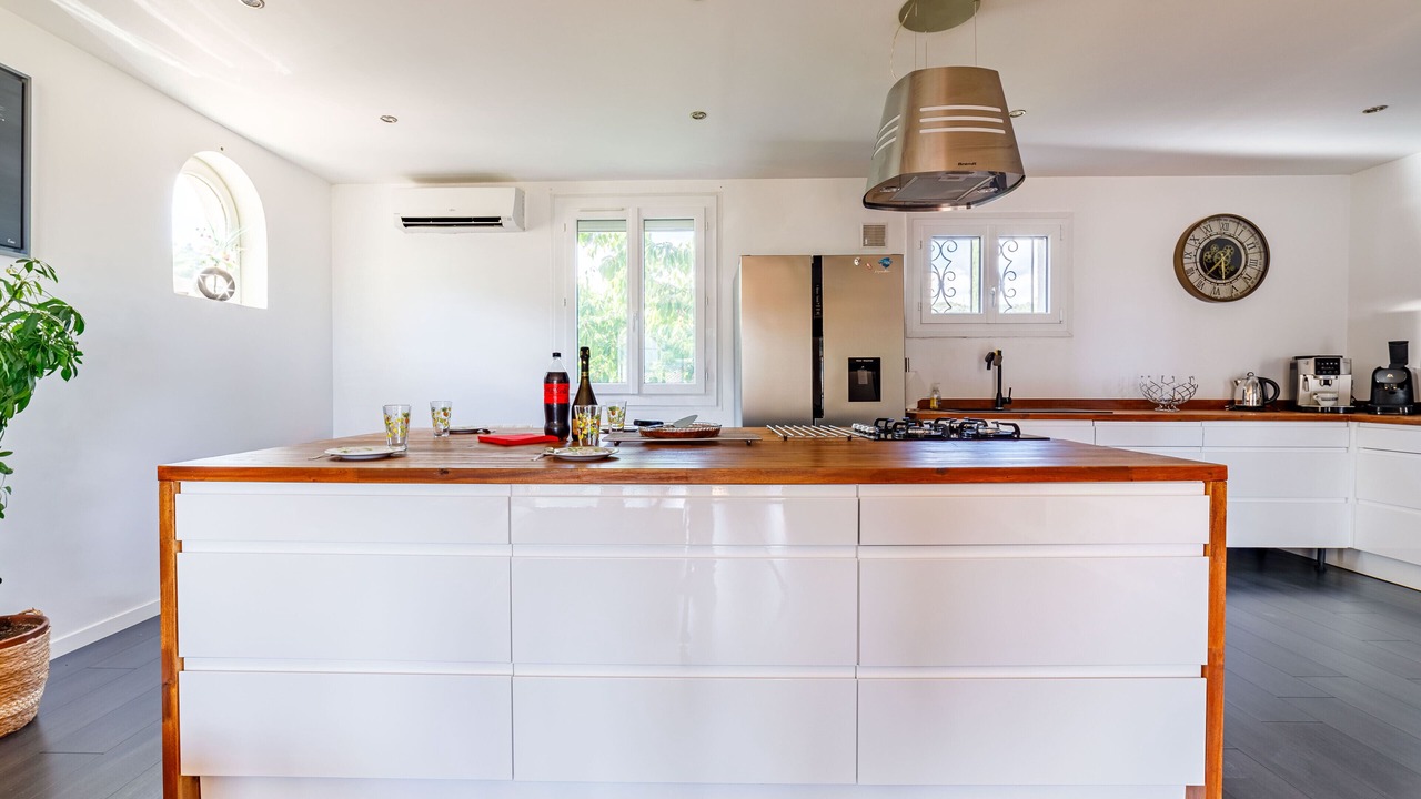 Photo of Kitchen in Taradeau