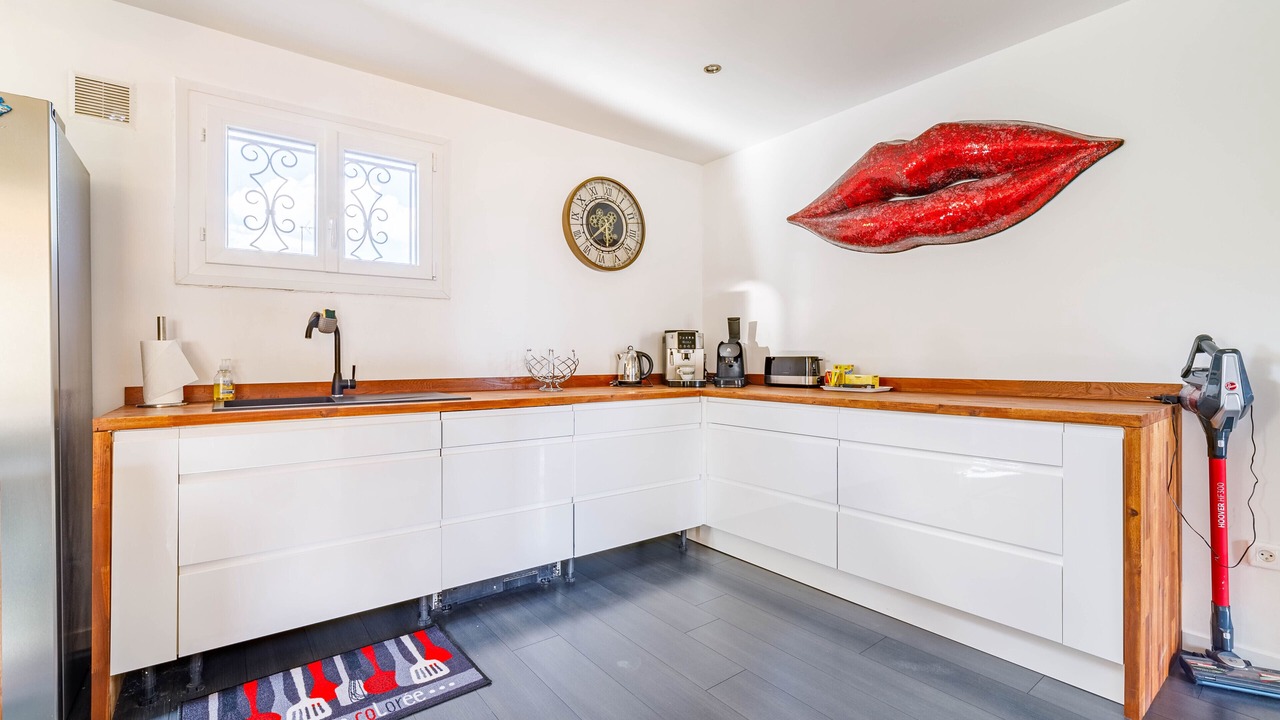 Photo of Kitchen in Taradeau