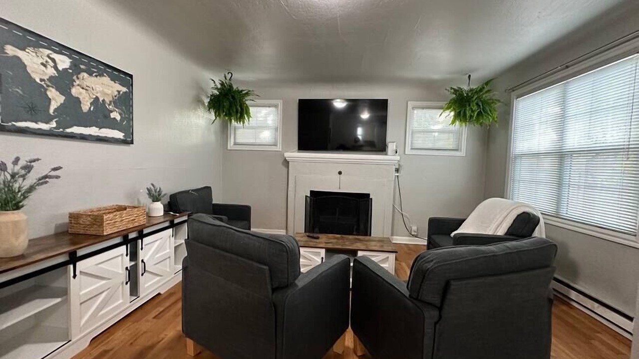 Photo of Others in College Hill