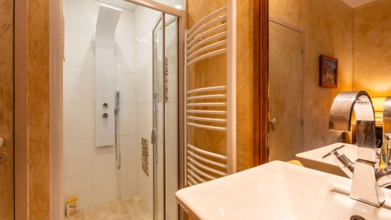 Photo of Bathroom in Azillanet