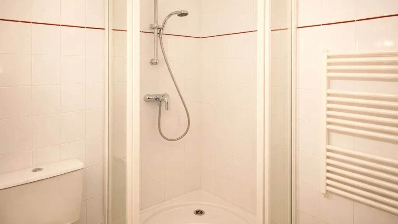 Photo of Bathroom in Butte-aux-Cailles