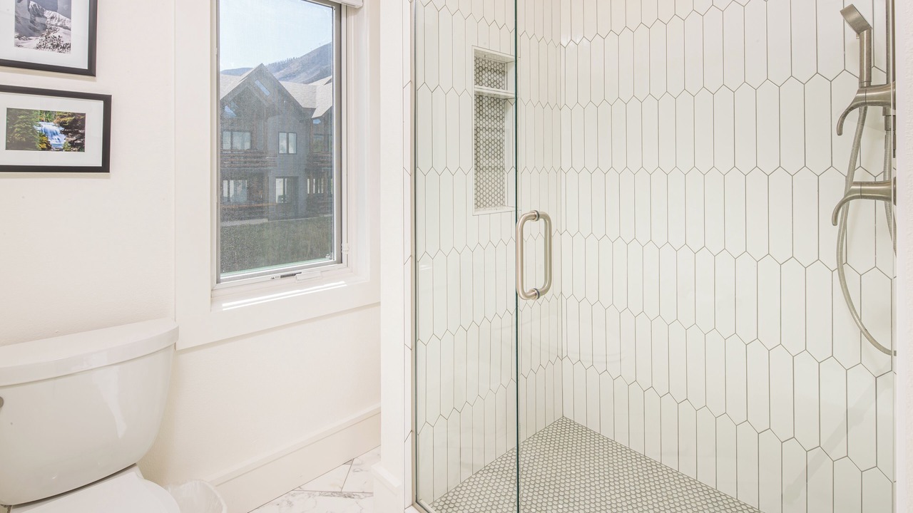 Photo of Bathroom in Saddle Ridge