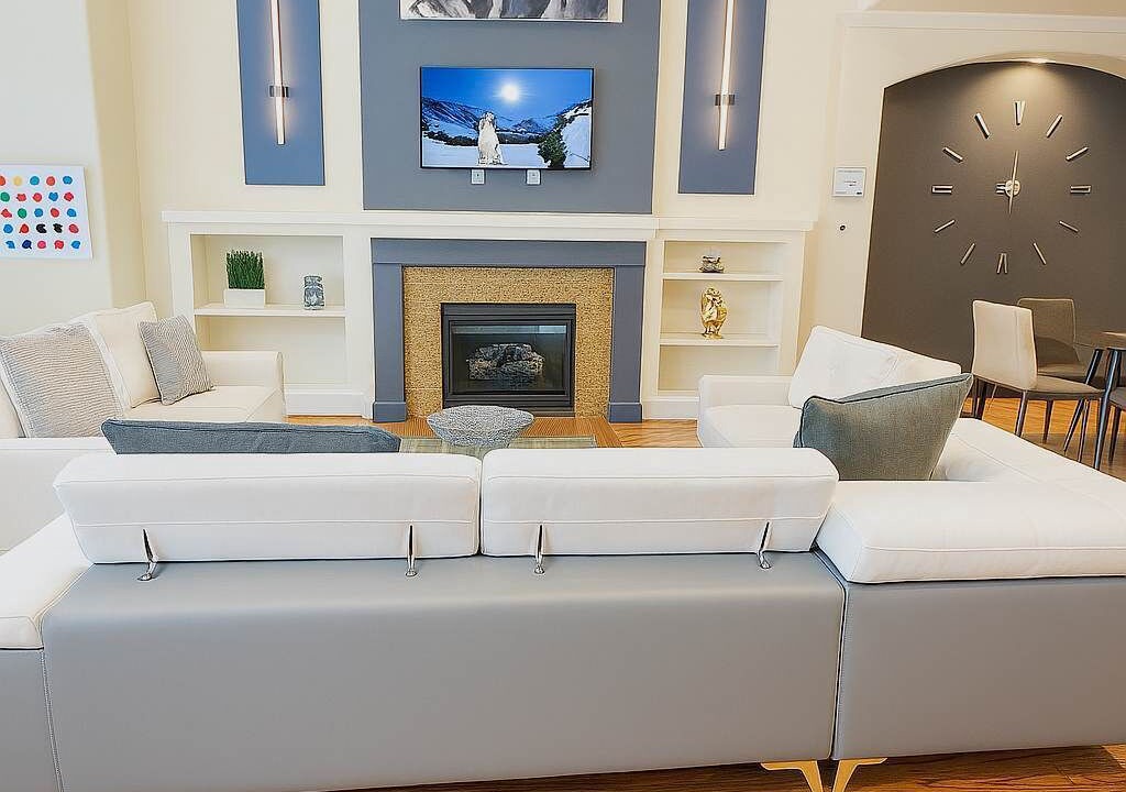 Photo of Livingroom in Woodlake - Briar Meadow