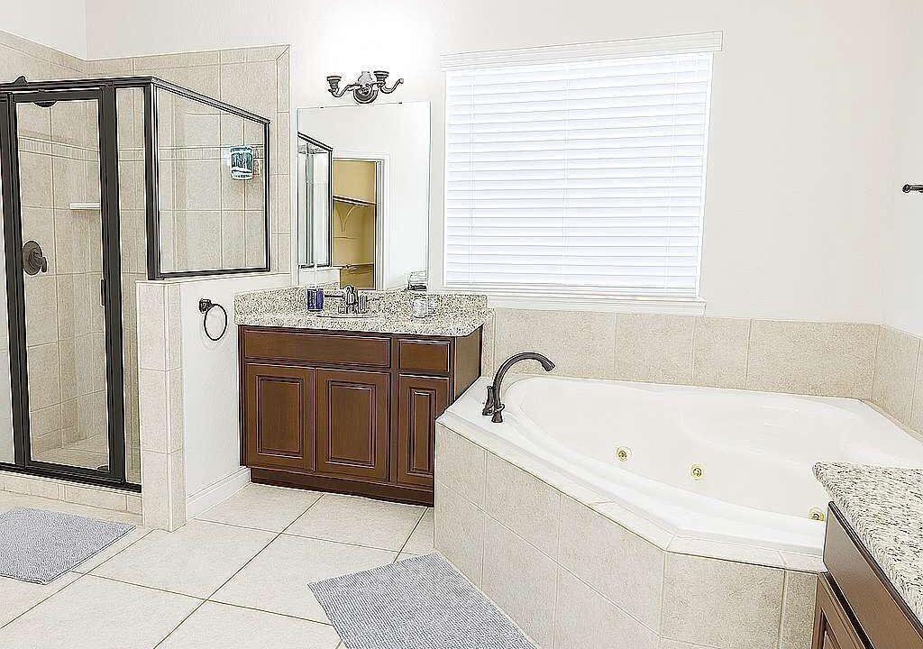 Photo of Bathroom in Woodlake - Briar Meadow