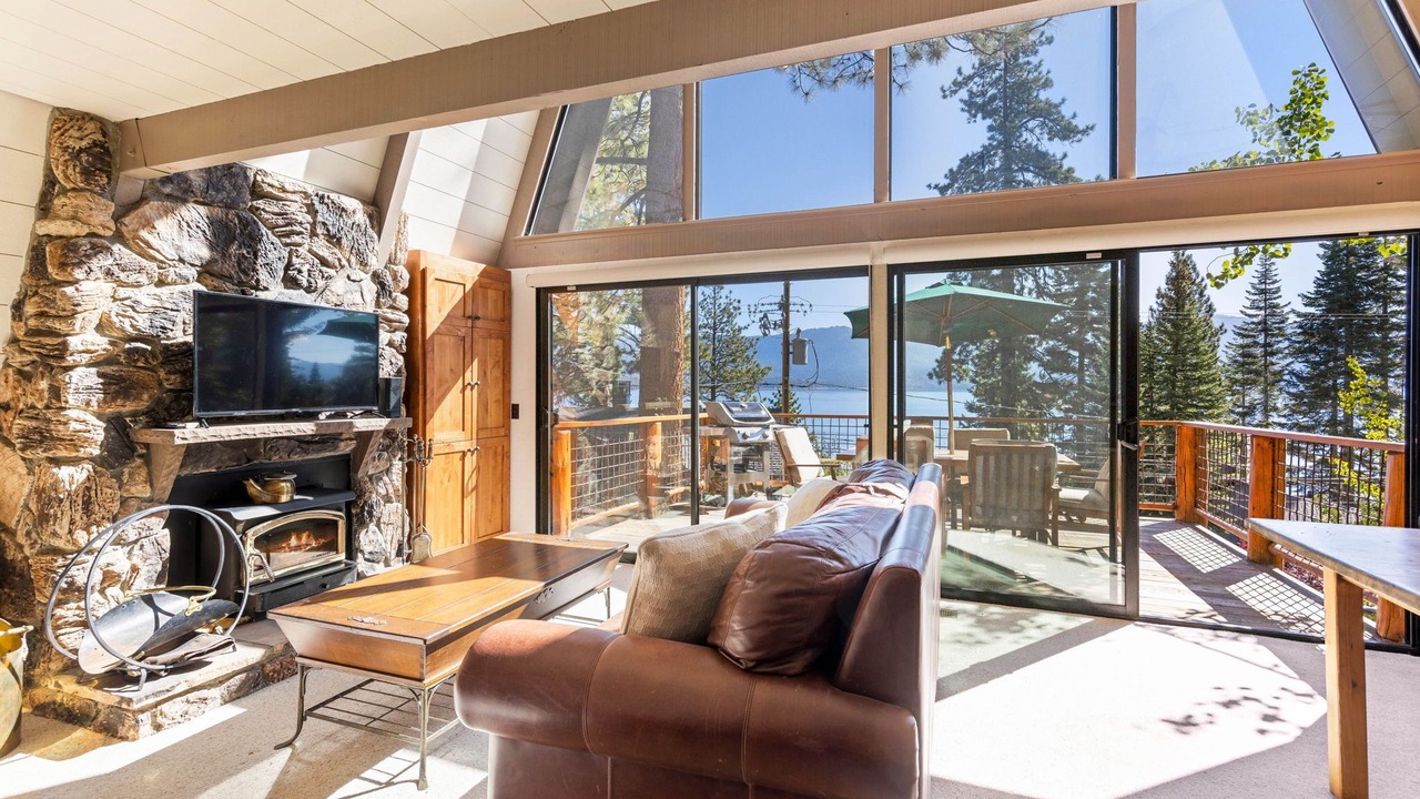 Photo of Livingroom in Crystal Bay