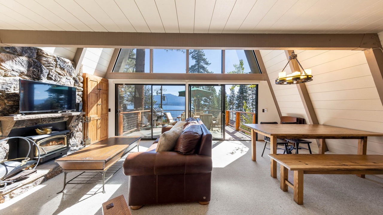 Photo of Livingroom in Crystal Bay
