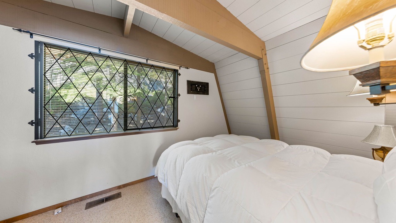 Photo of Bedroom in Crystal Bay