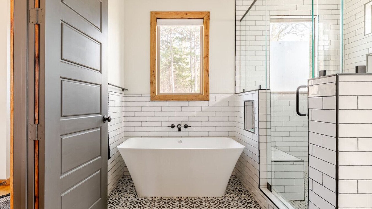 Photo of Bathroom in Flint