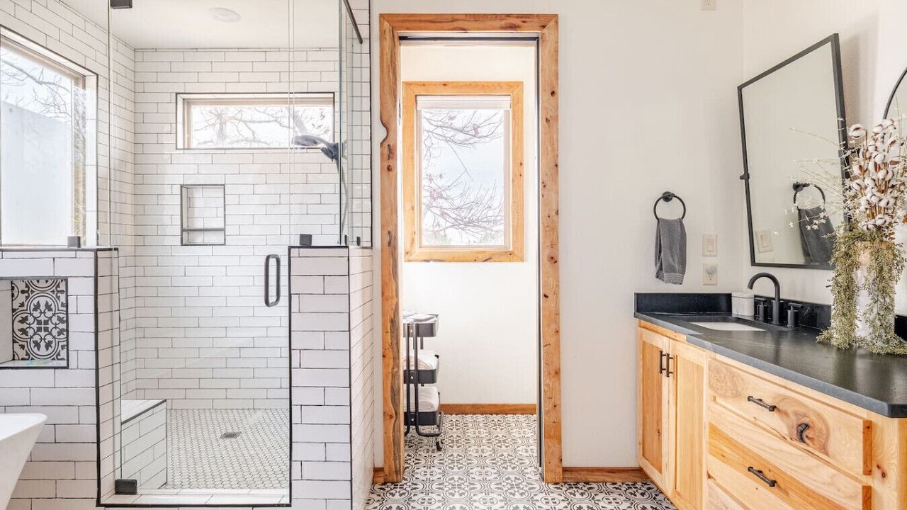Photo of Bathroom in Flint