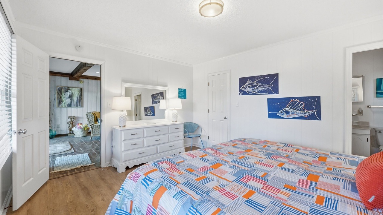 Photo of Bedroom in Debordieu Colony