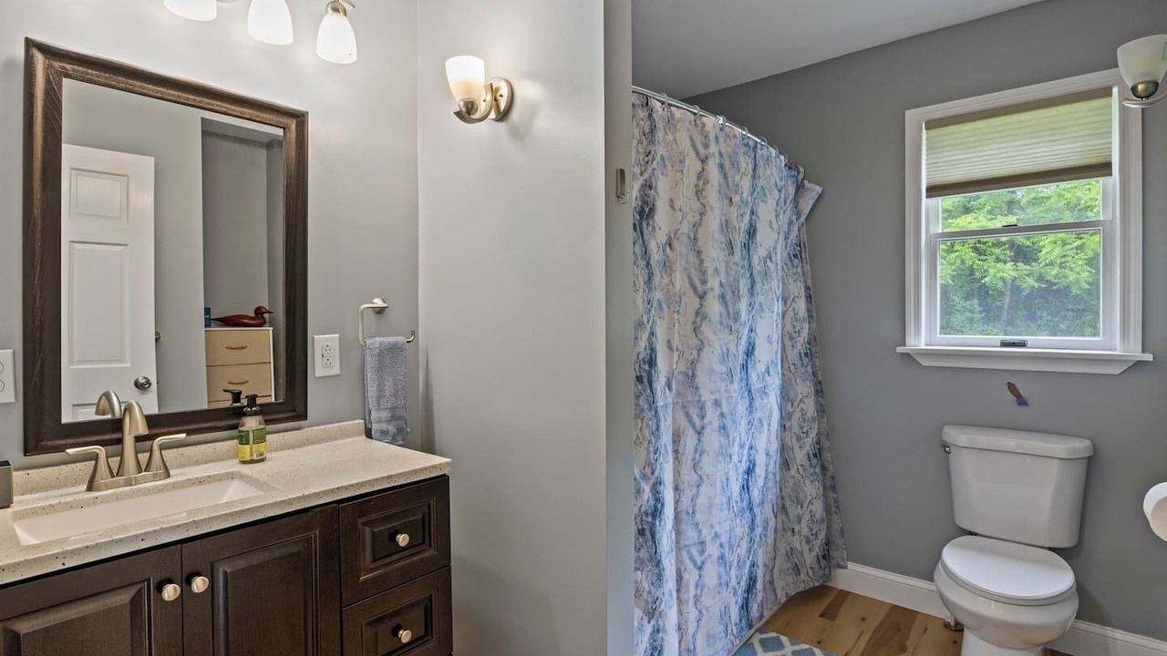Photo of Bathroom in Valois