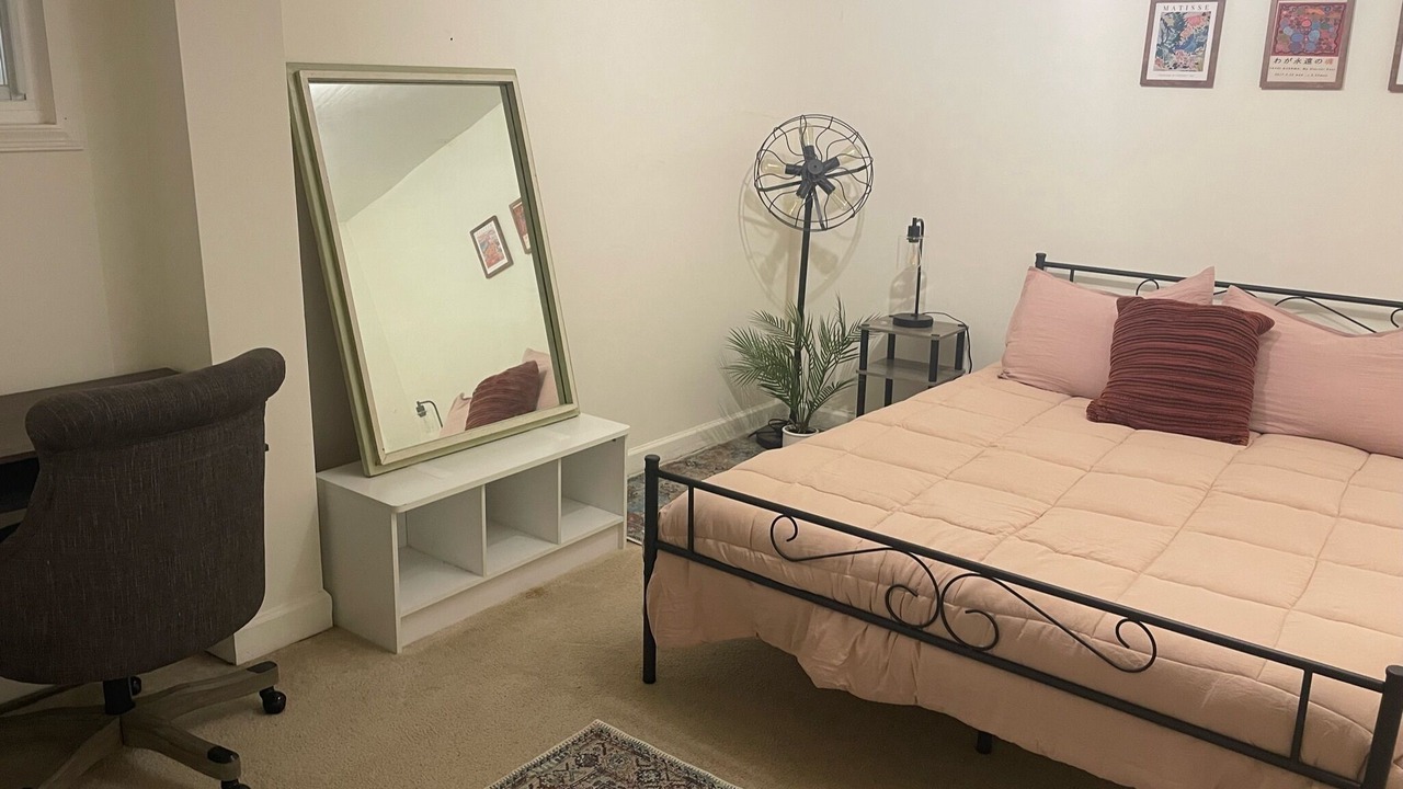 Photo of Bedroom in Columbia Heights
