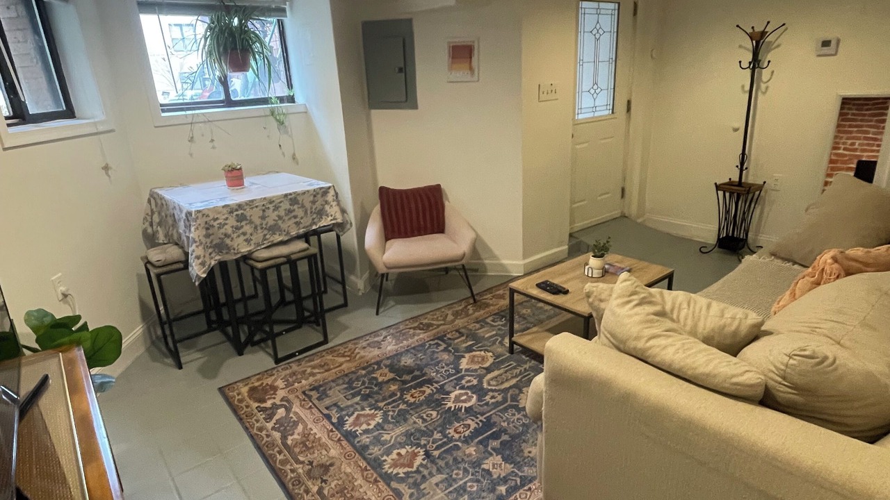 Photo of Livingroom in Columbia Heights