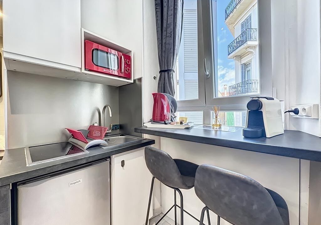 Photo of Kitchen in Prado - Republique