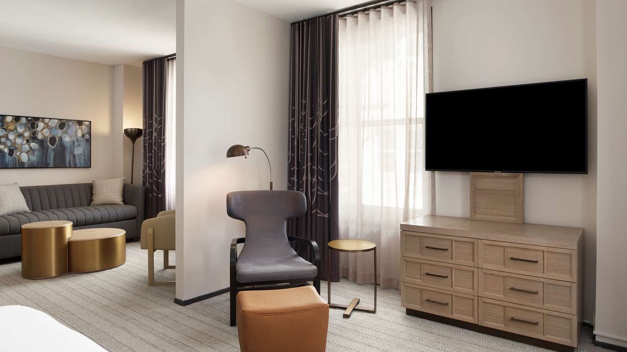 Photo of Livingroom in Theater District