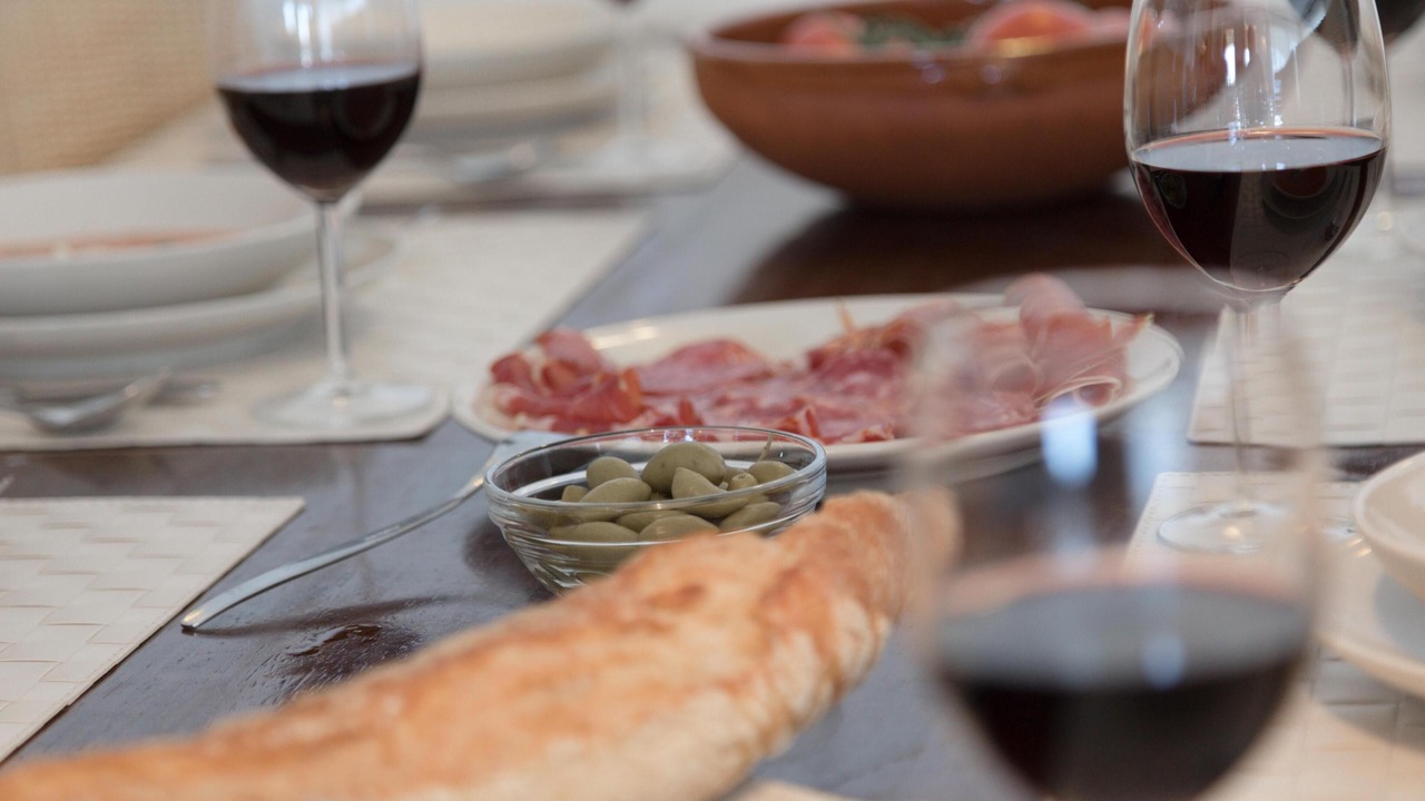 Photo of Others in Aigne