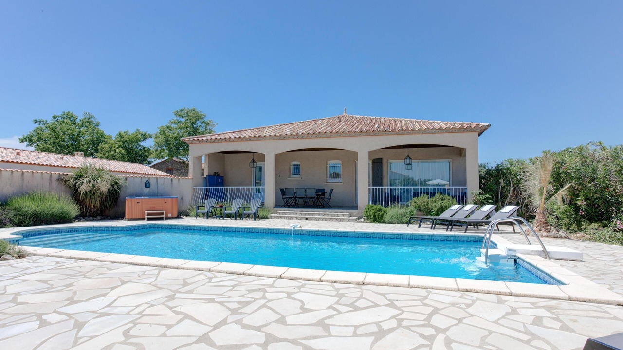 Photo of Outdoor in Aigne