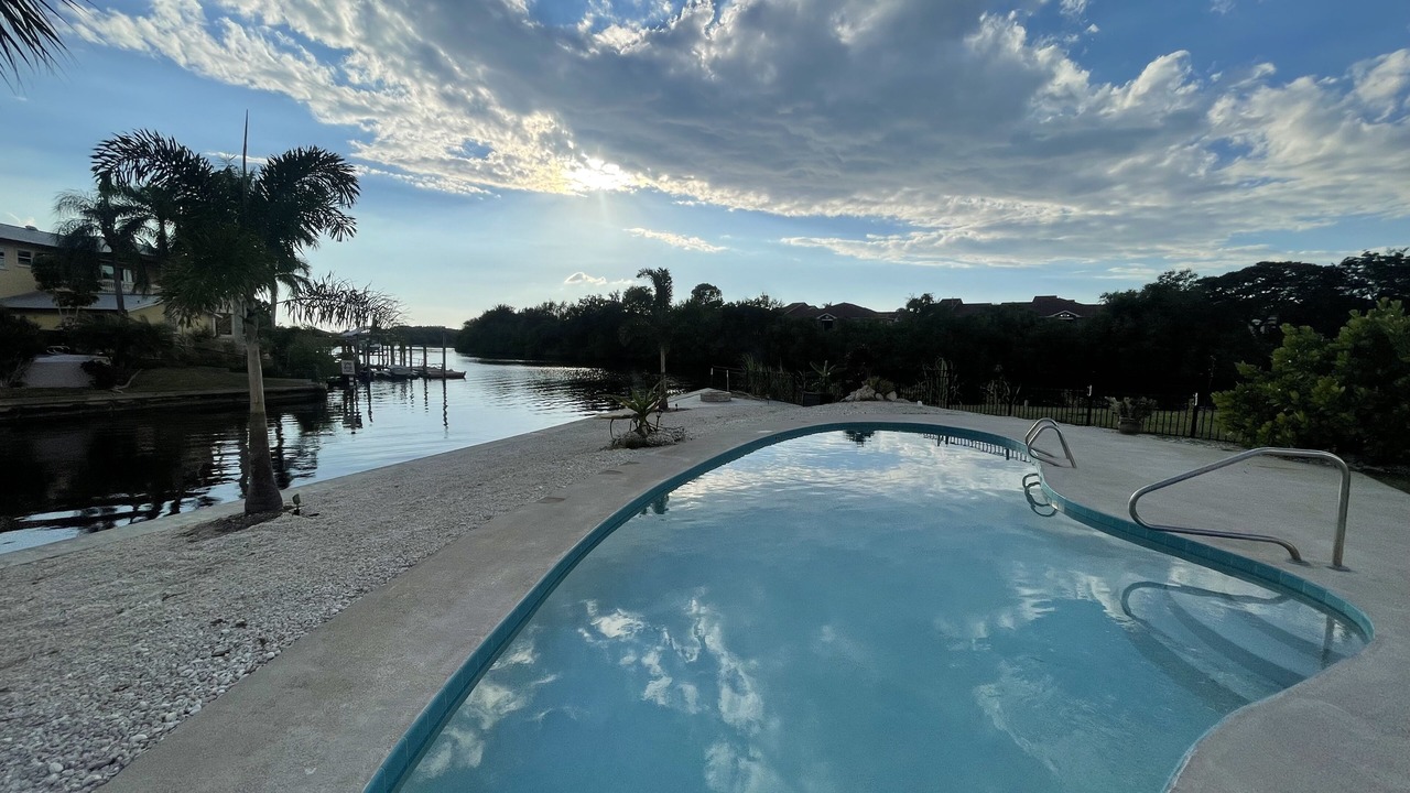 Photo of Outdoor in Tampa Shores