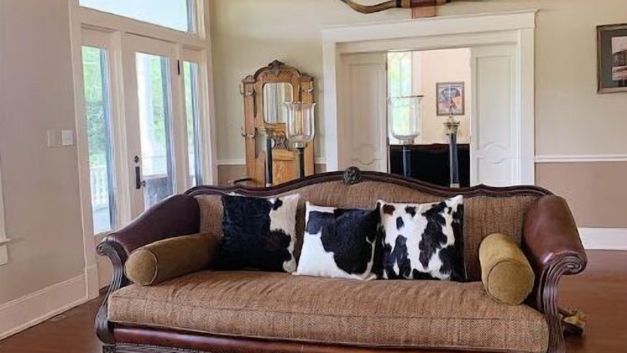 Photo of Livingroom in Pine Mountain Valley