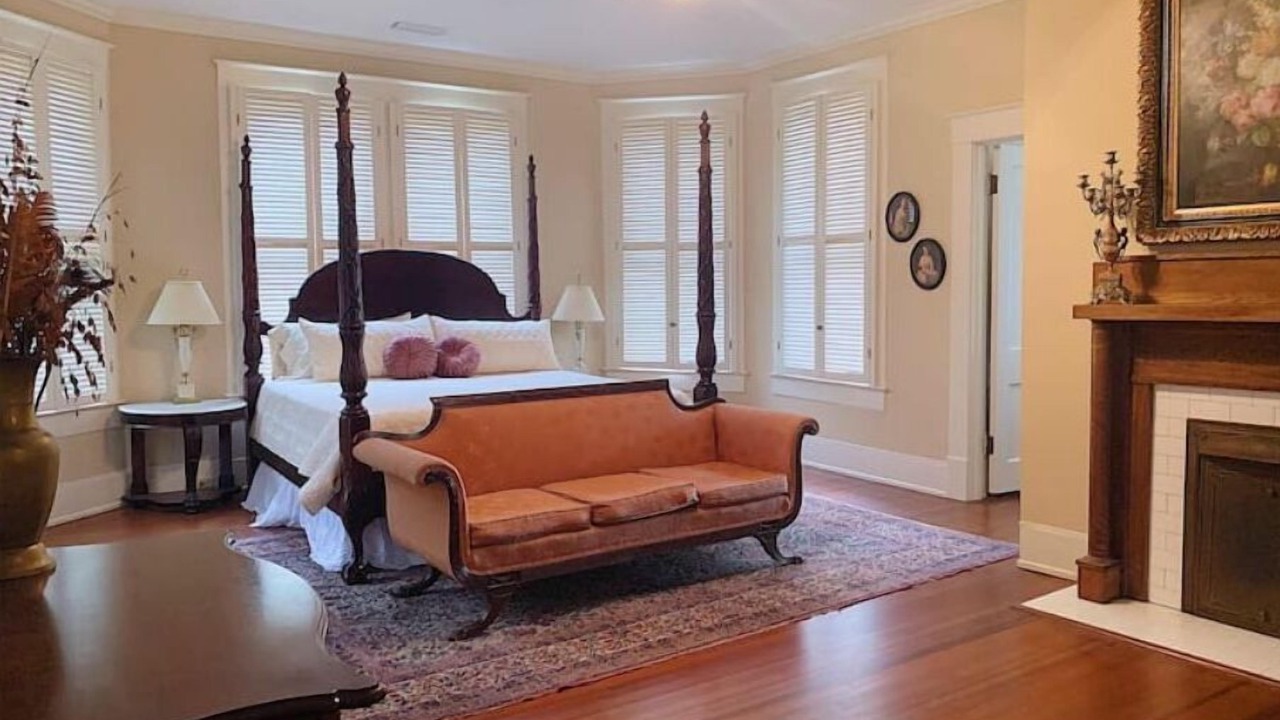 Photo of Bedroom in Pine Mountain Valley