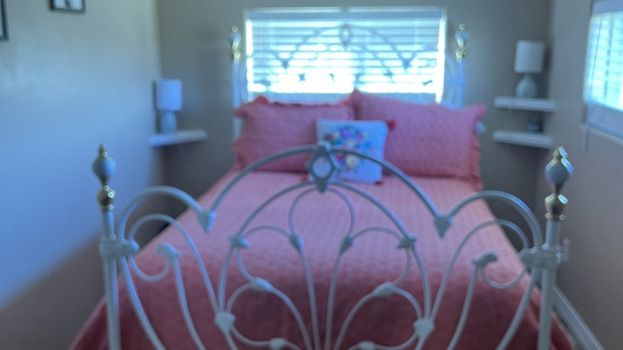 Photo of Bedroom in Mammoth Spring
