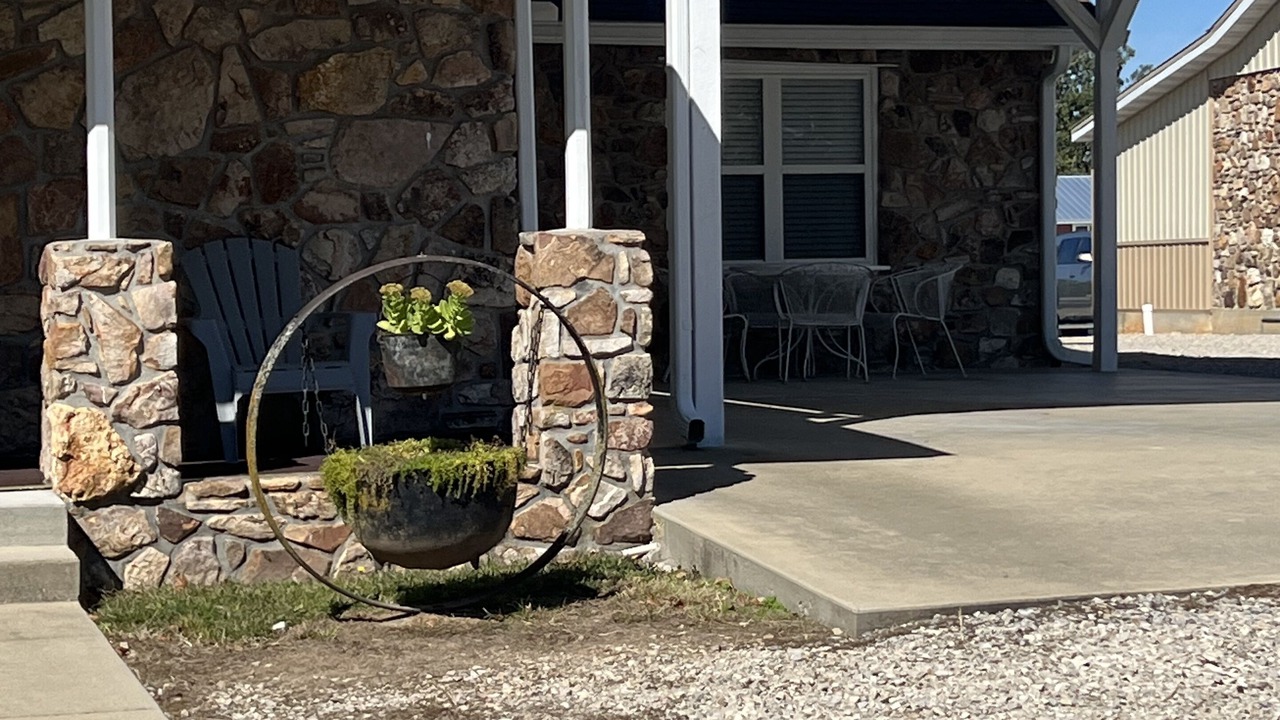 Photo of Patio Balcony in Mammoth Spring