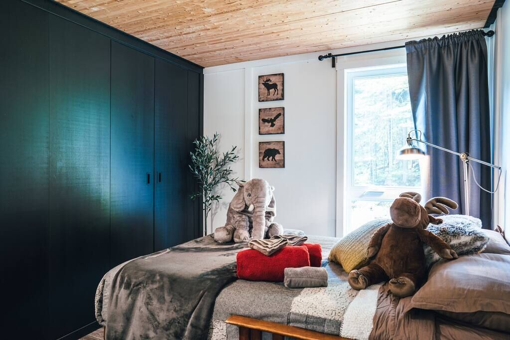 Photo of Bedroom in St-Adolphe-d'Howard