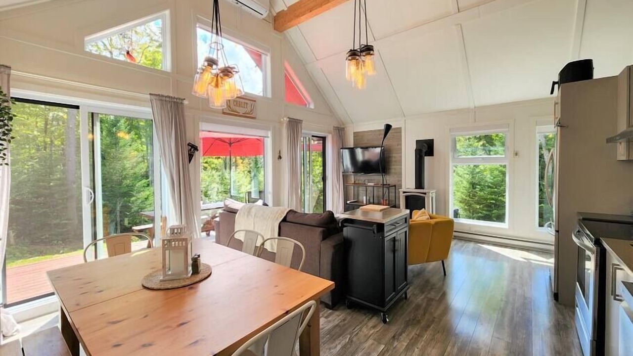 Photo of Bedroom in St-Adolphe-d'Howard