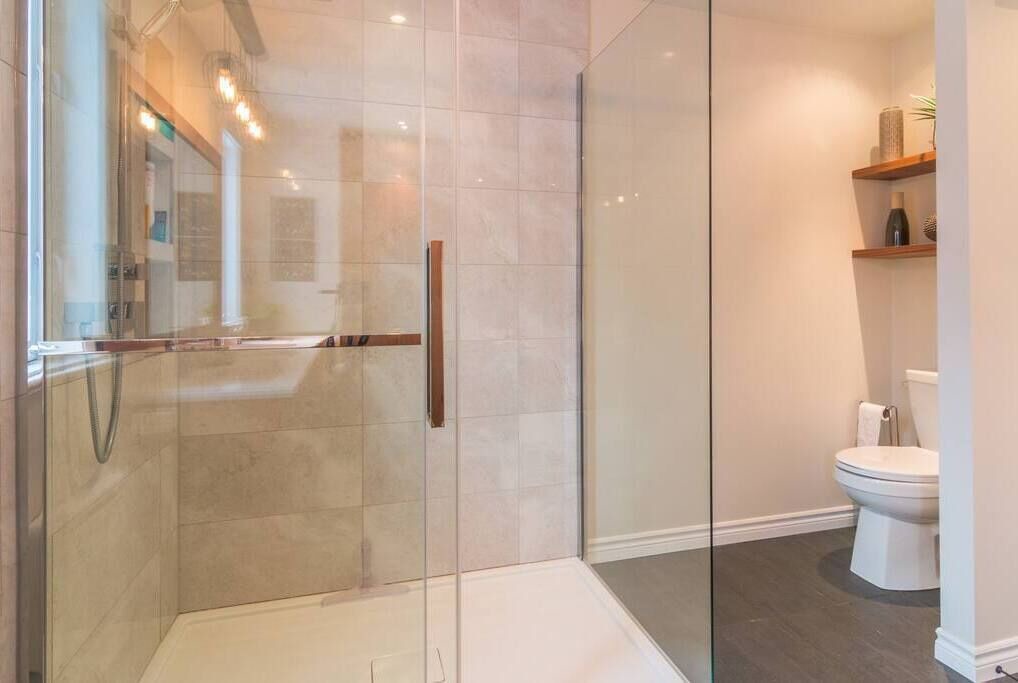 Photo of Bathroom in Saint-Jean-de-l'lle-d'Orleans