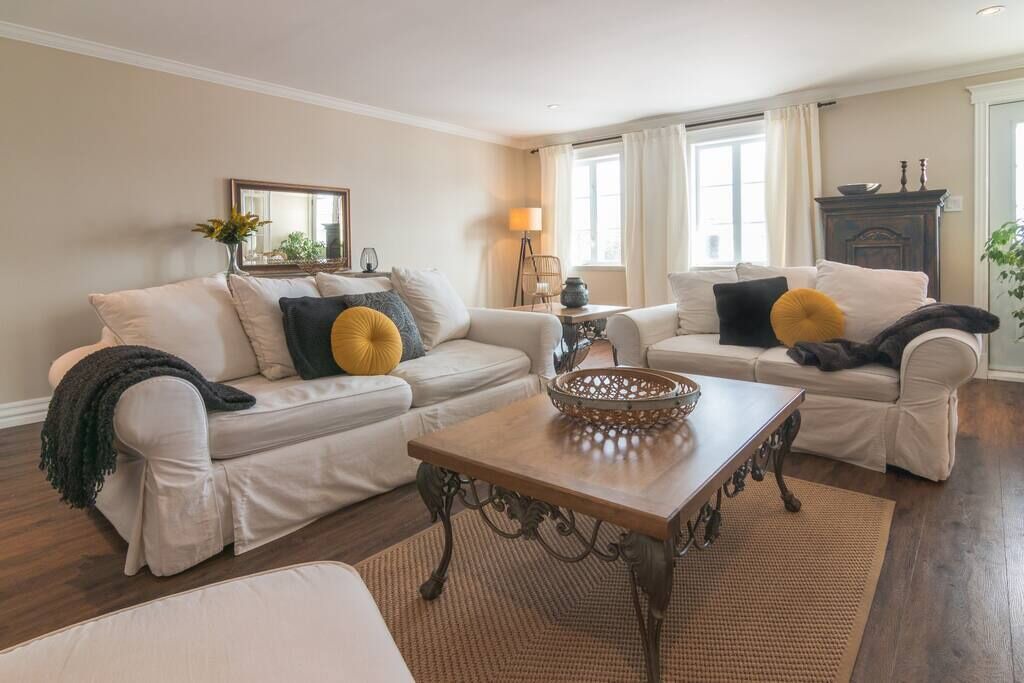 Photo of Bedroom in Saint-Jean-de-l'lle-d'Orleans