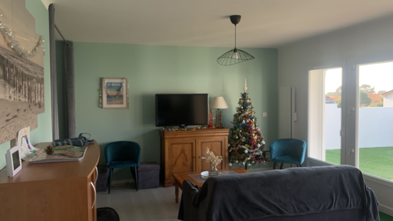 Photo of Livingroom in Saint-Michel-Chef-Chef