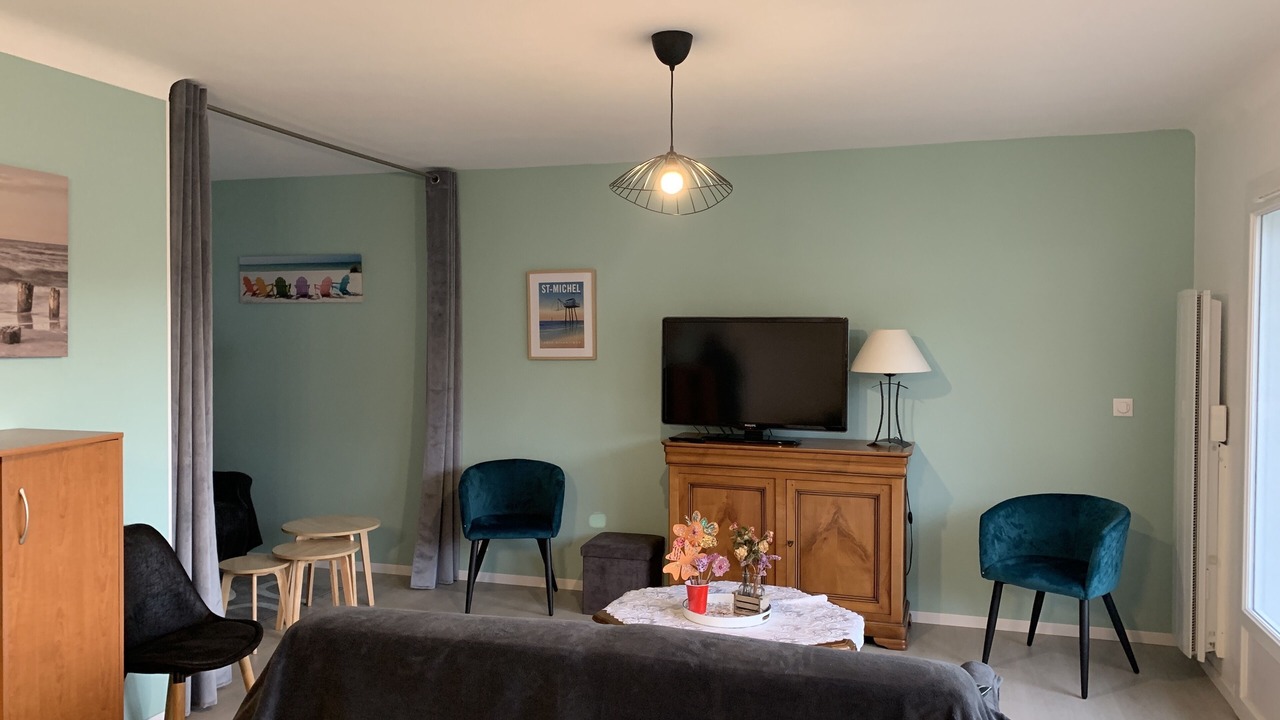 Photo of Livingroom in Saint-Michel-Chef-Chef