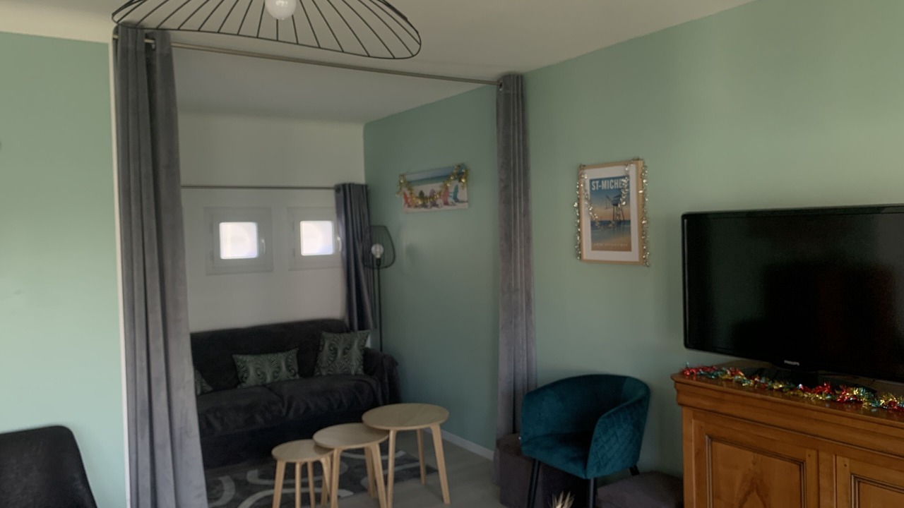 Photo of Livingroom in Saint-Michel-Chef-Chef