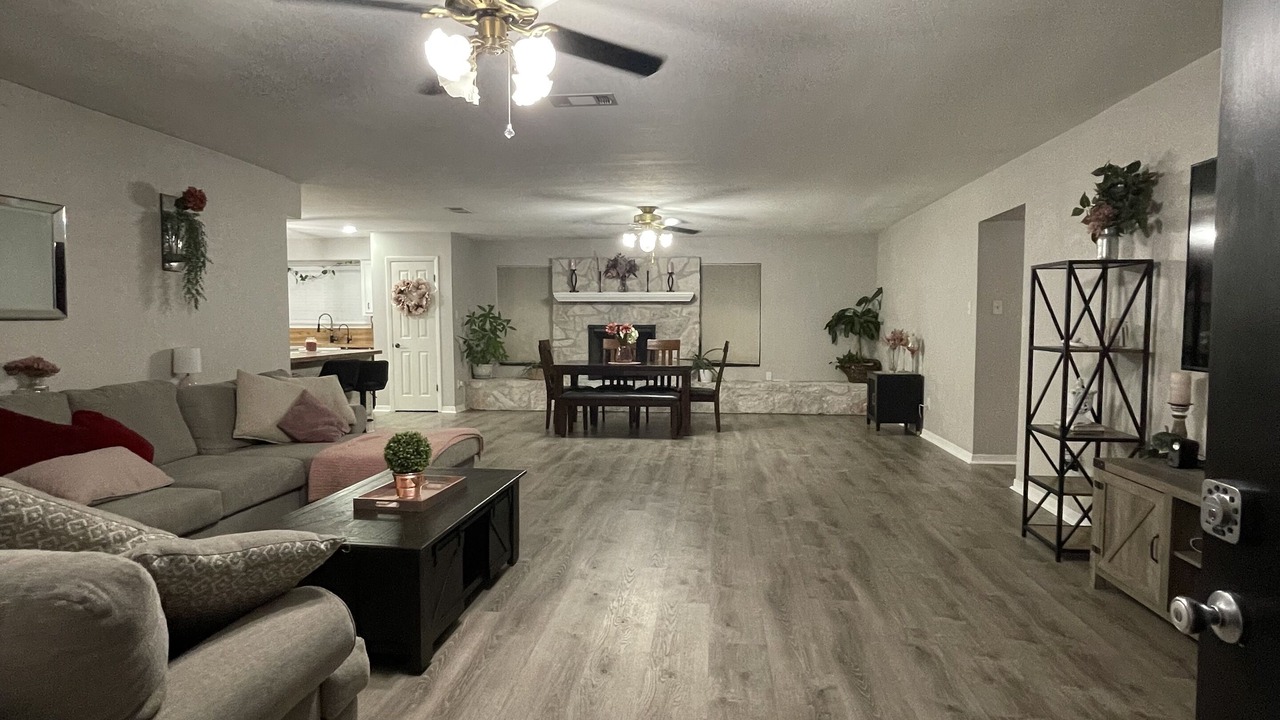 Photo of Livingroom in Manchaca