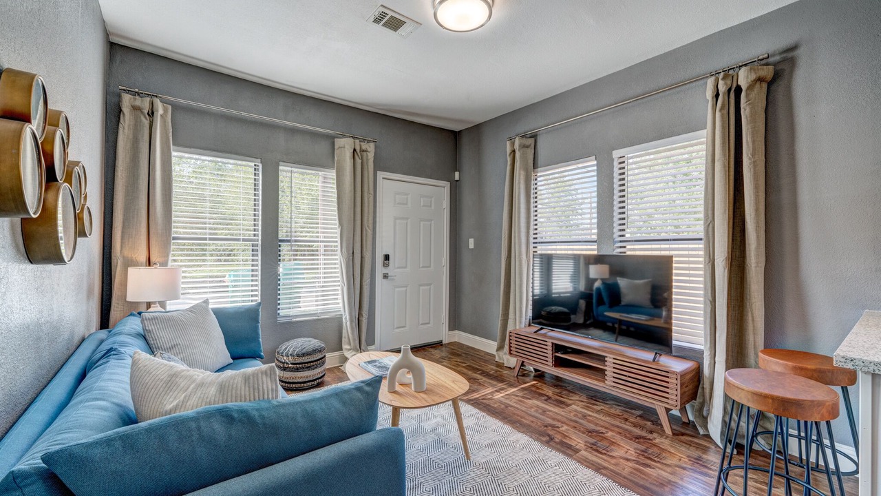 Photo of Livingroom in Northside