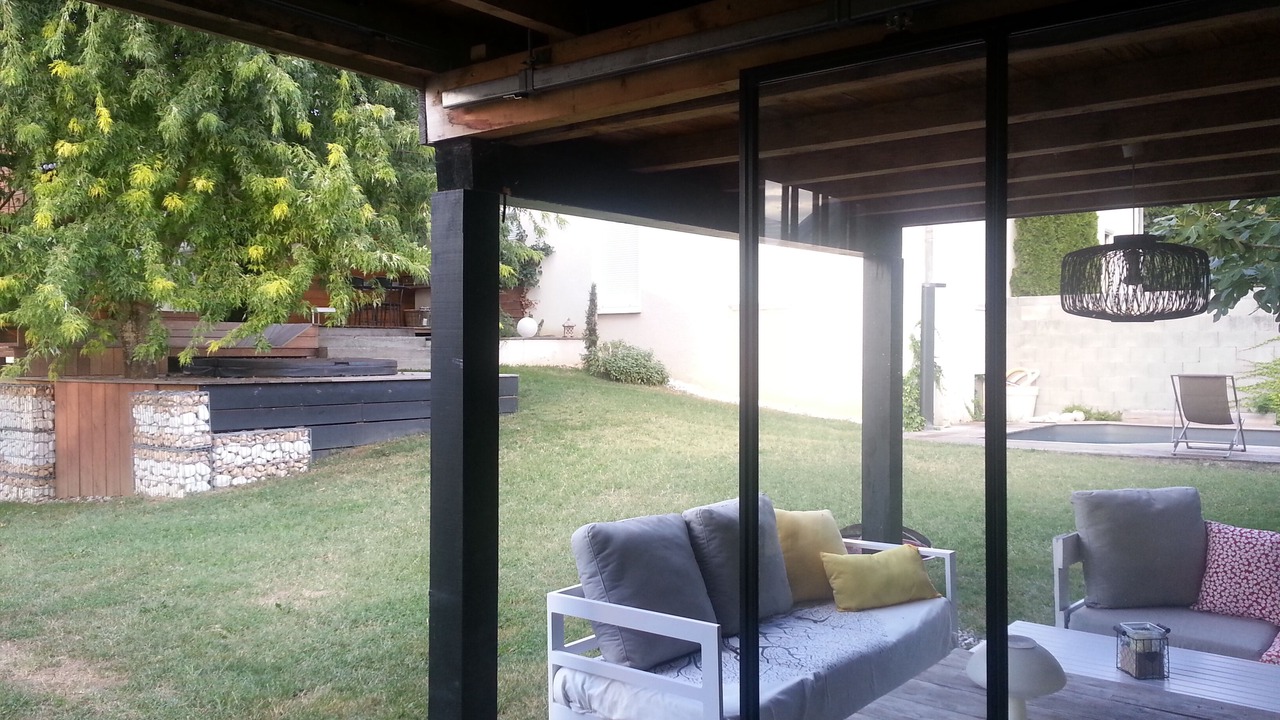 Photo of Patio Balcony in Yenne