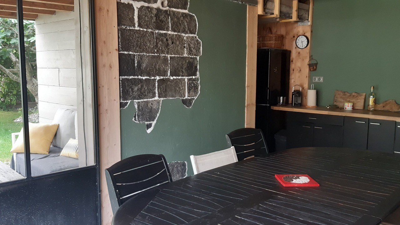 Photo of Outdoor in Yenne