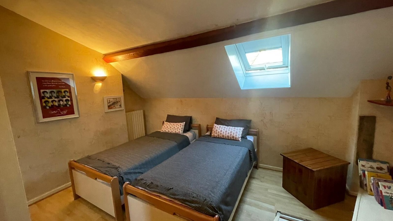 Photo of Bedroom in Yenne