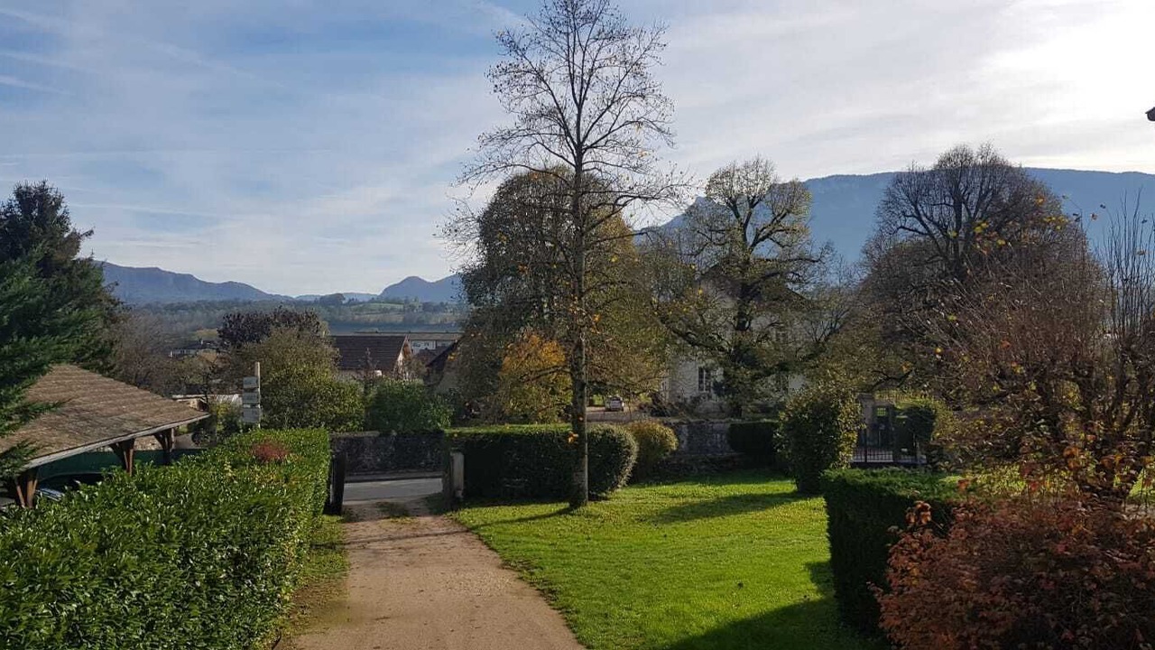 Photo of Outdoor in Yenne