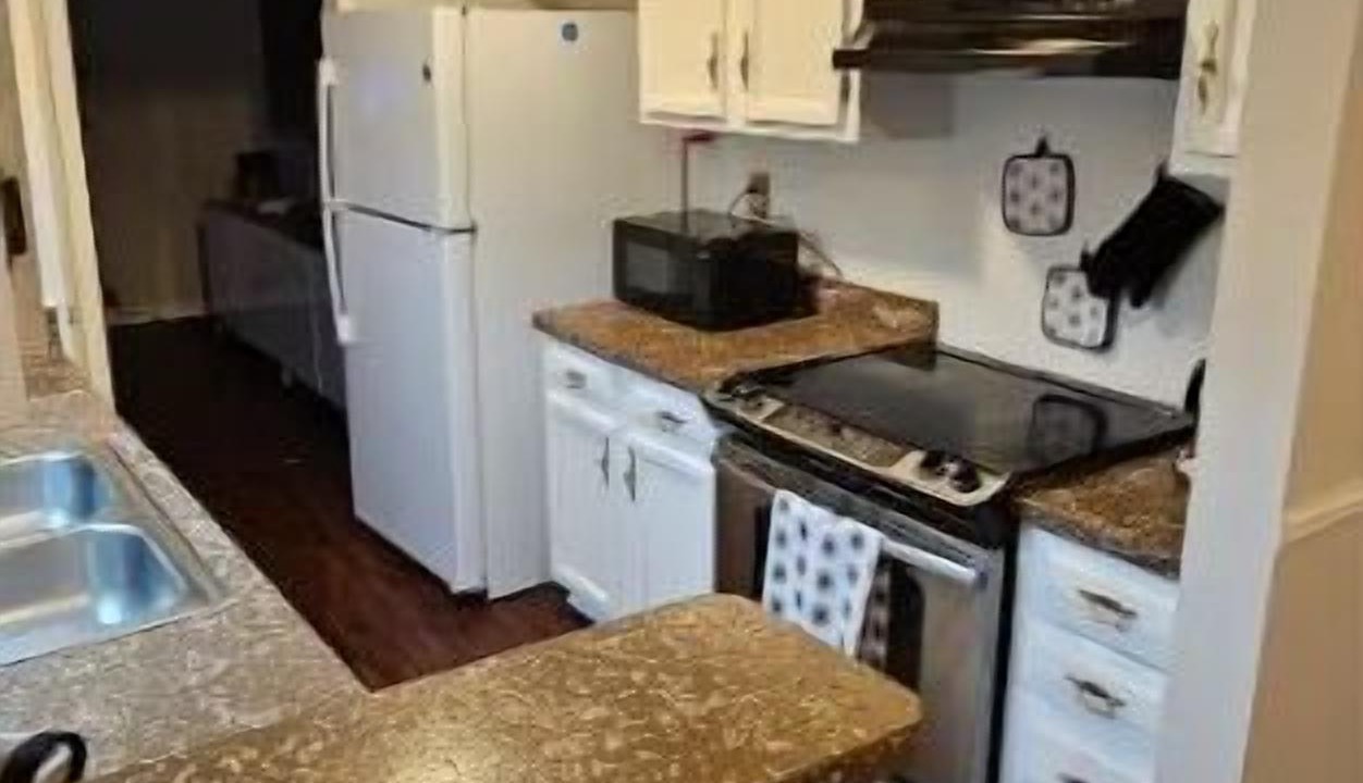 Photo of Kitchen in Crestline Heights