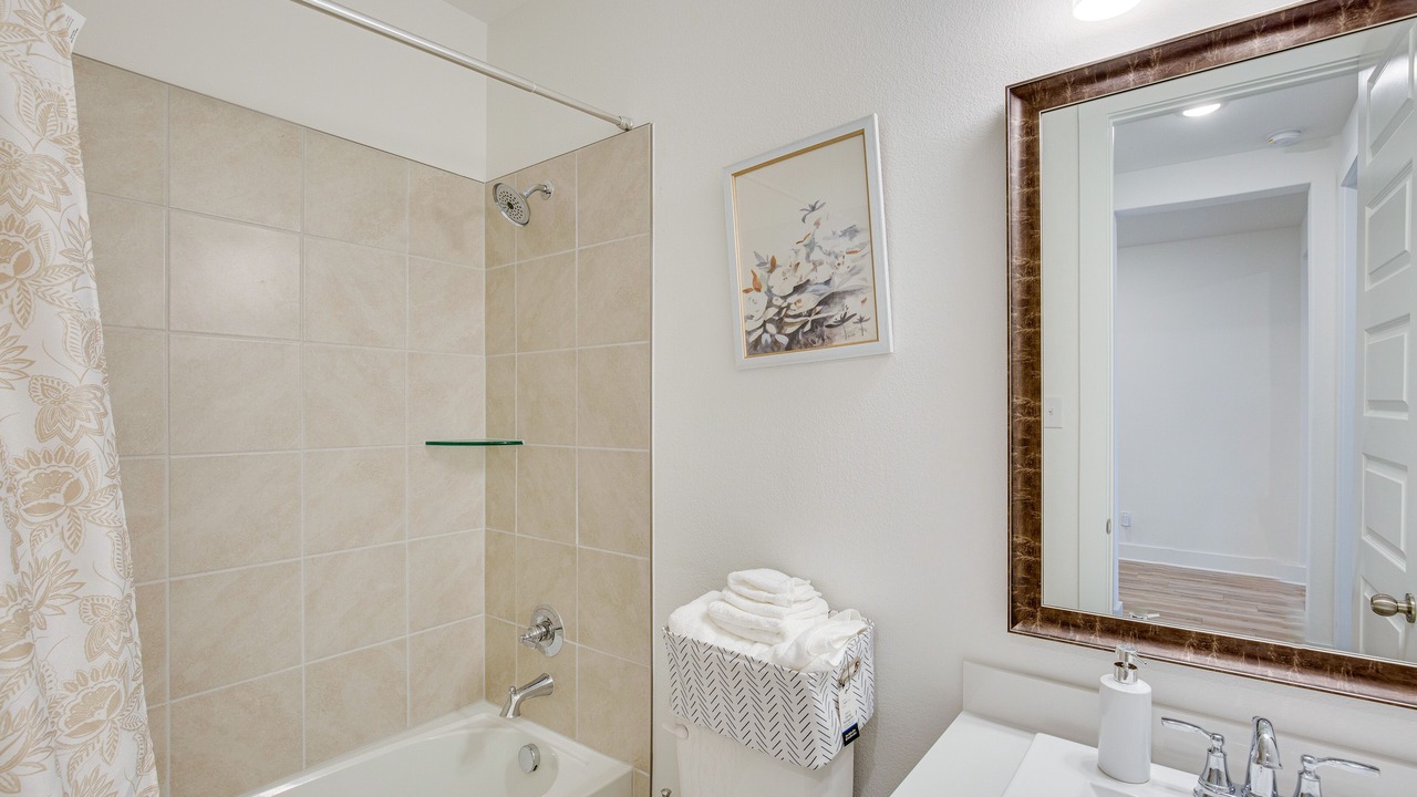Photo of Bathroom in Fate